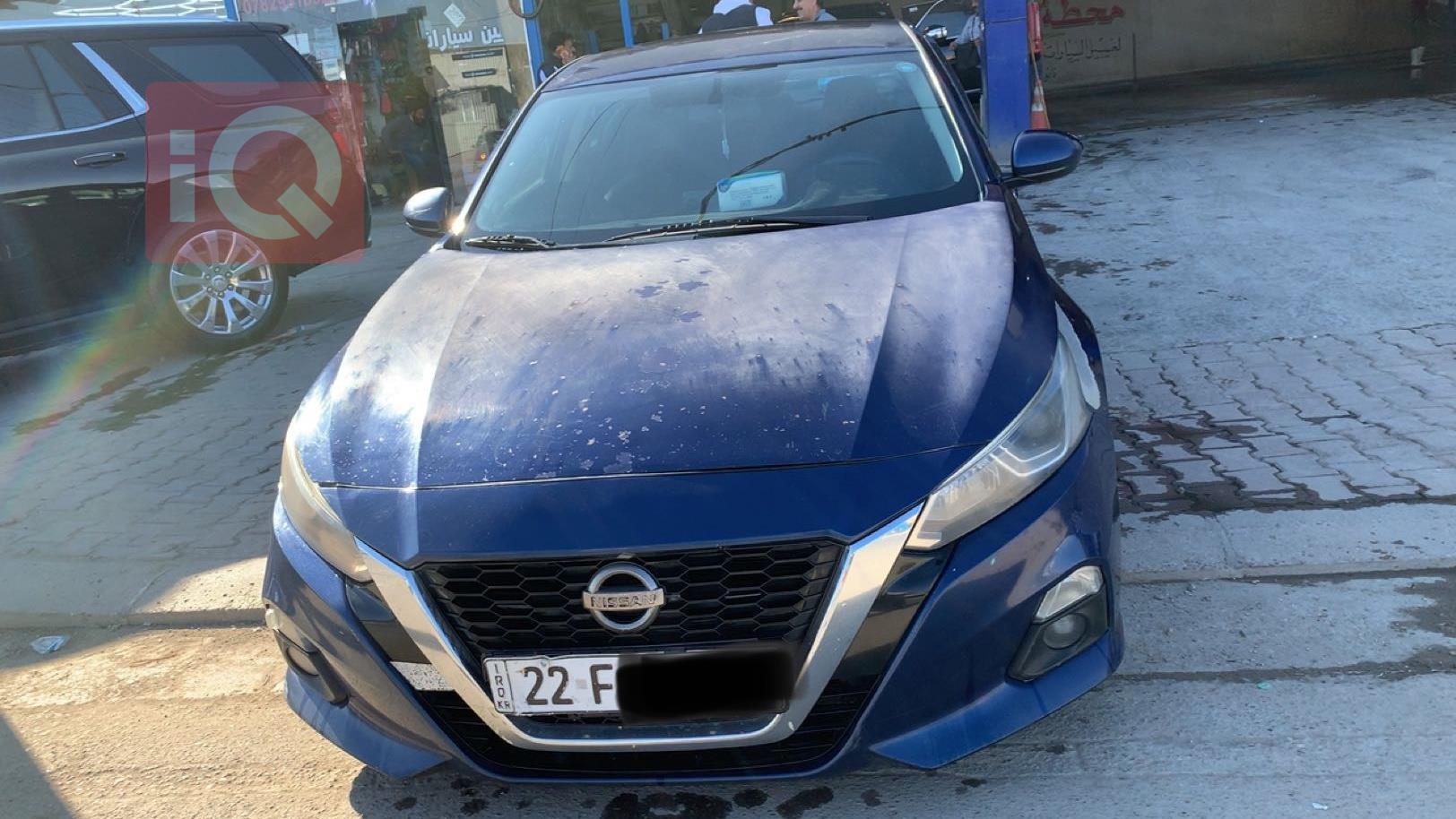 نيسان ألتيما